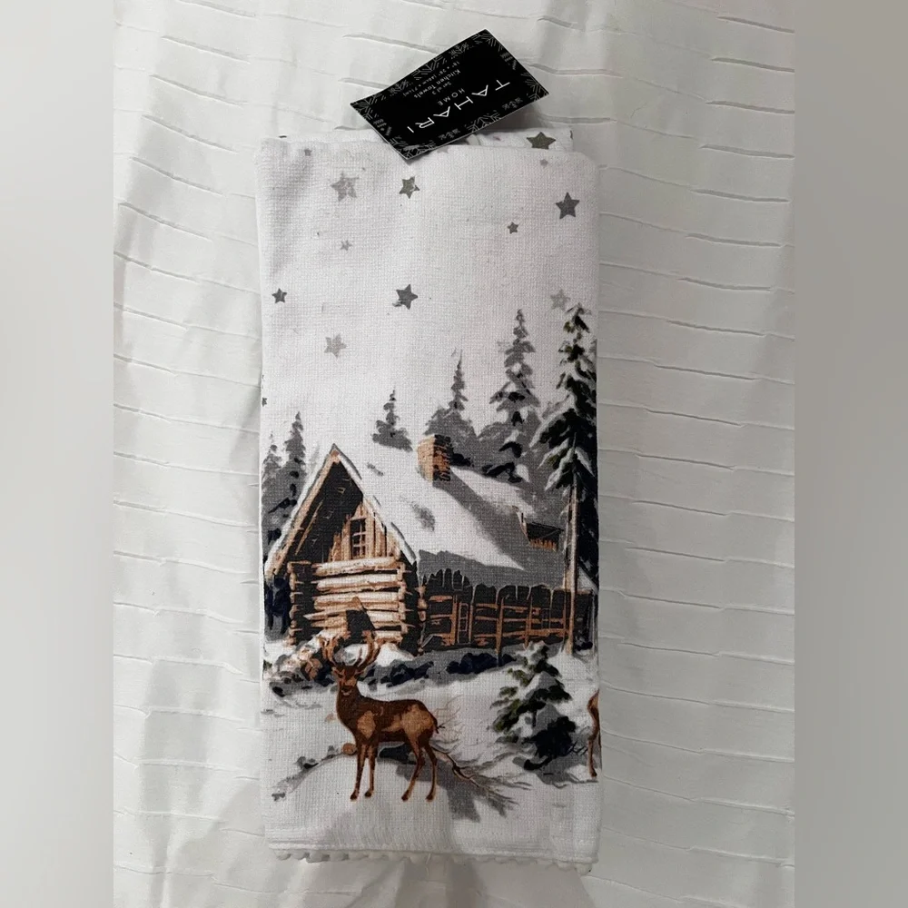 Tahari Holiday Snow Cabin Christmas Deer Scene Blanket - White and Gray